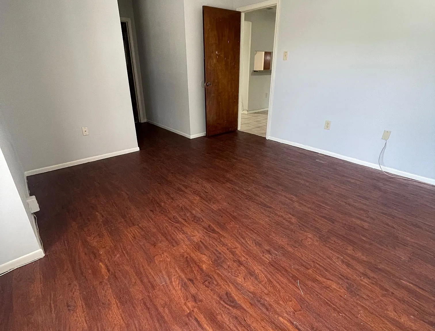 2 bed, 900 sqft, $950 — Photo 3