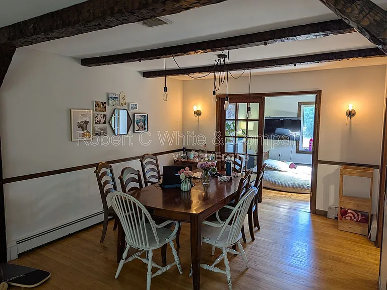 1040 Daniels Farm Rd — Photo 9