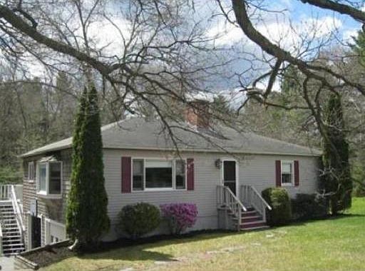 1st image of 136 Brook St
