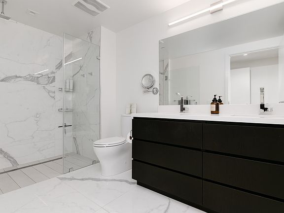 2nd image of 1388 Kettner Blvd #1107