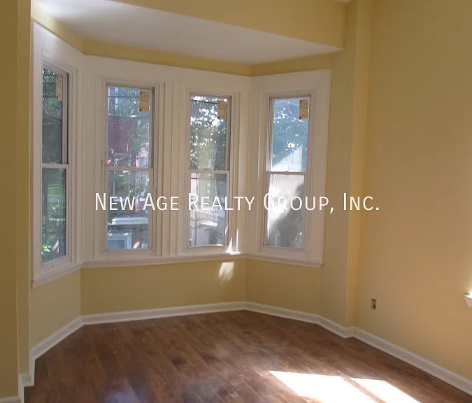 4011 Green St #2 — Photo 3
