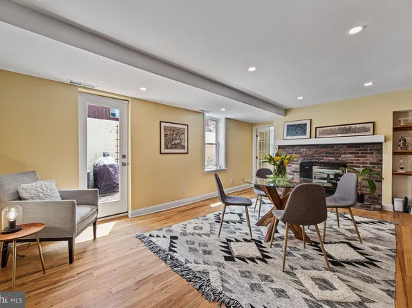 826 S 2nd St #2, Philadelphia, PA 19147