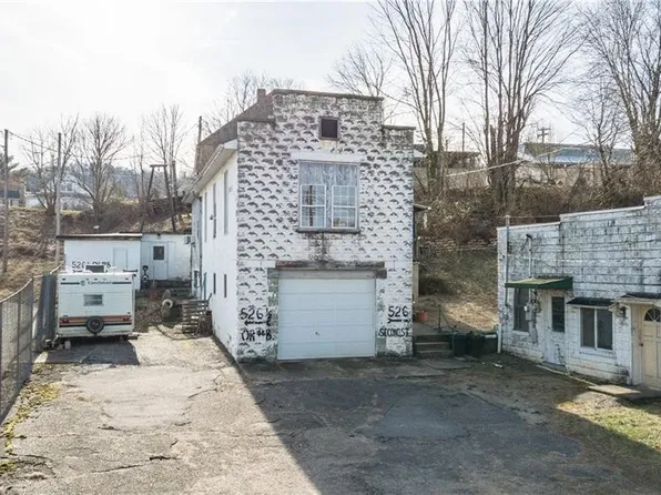 526 1/2 2nd St, Saint Marys, WV 26170