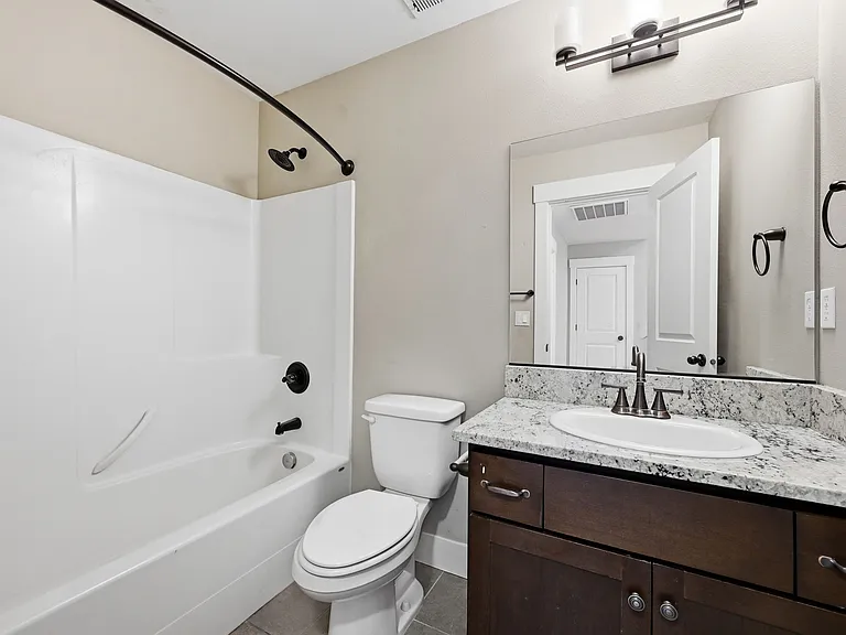 1064 SE Leonel Ln — Photo 26