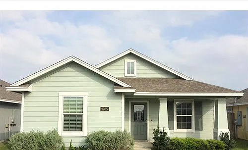 3705 Southlake Park Ln Photo 1