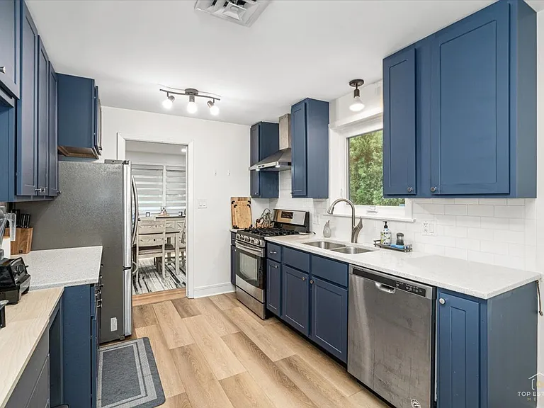 3521 Forest Ave — Photo 17