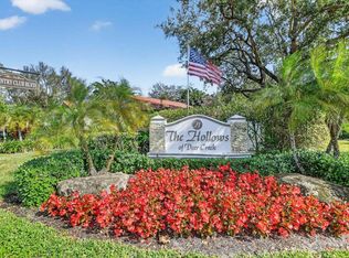 665 Deer Creek Hollows Cir, Deerfield Beach, FL 33442