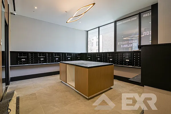 Rented by EXR | media 9