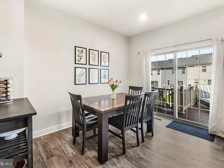 10732 Lamoka Ln — Photo 8