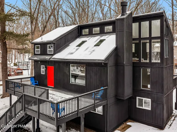 168 Somerset Dr, East Stroudsburg, PA 18301