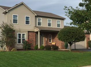 2357 Woods Edge Rd, Perrysburg, OH 43551