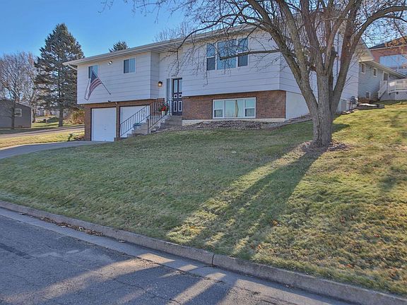 3rd image of 1005 5TH STREET