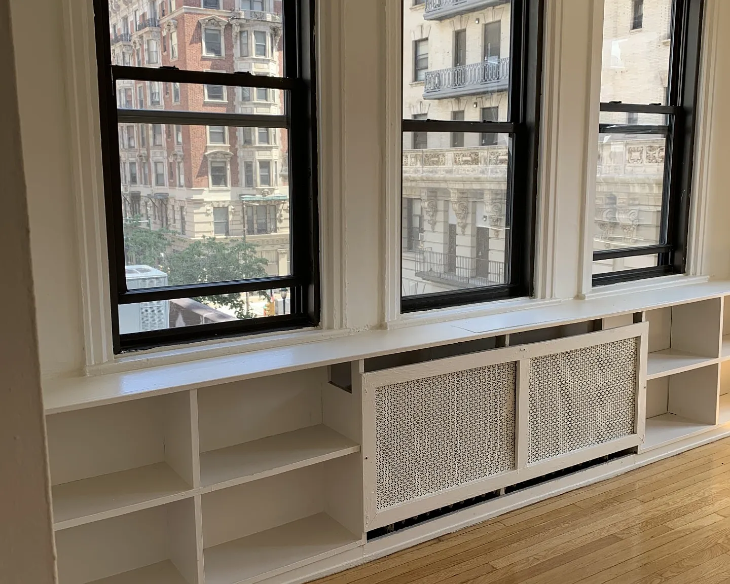 Chancellor Apartments — Photo 3