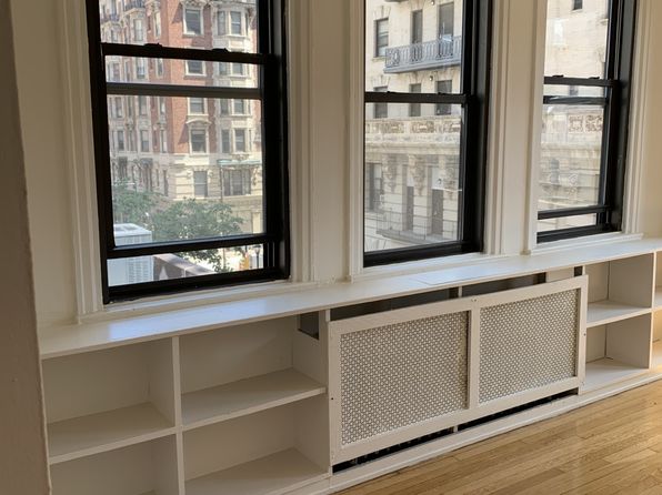 206 S 13th St APT 2206