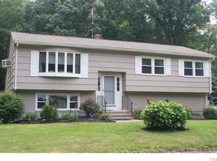 47 Barbara Dr, Shelton, CT 06484