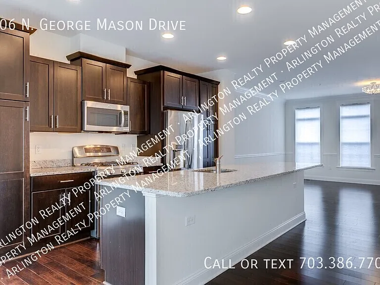 306 N George Mason Dr — Photo 4