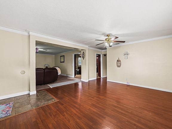 5th image of 314 N Soland Ave