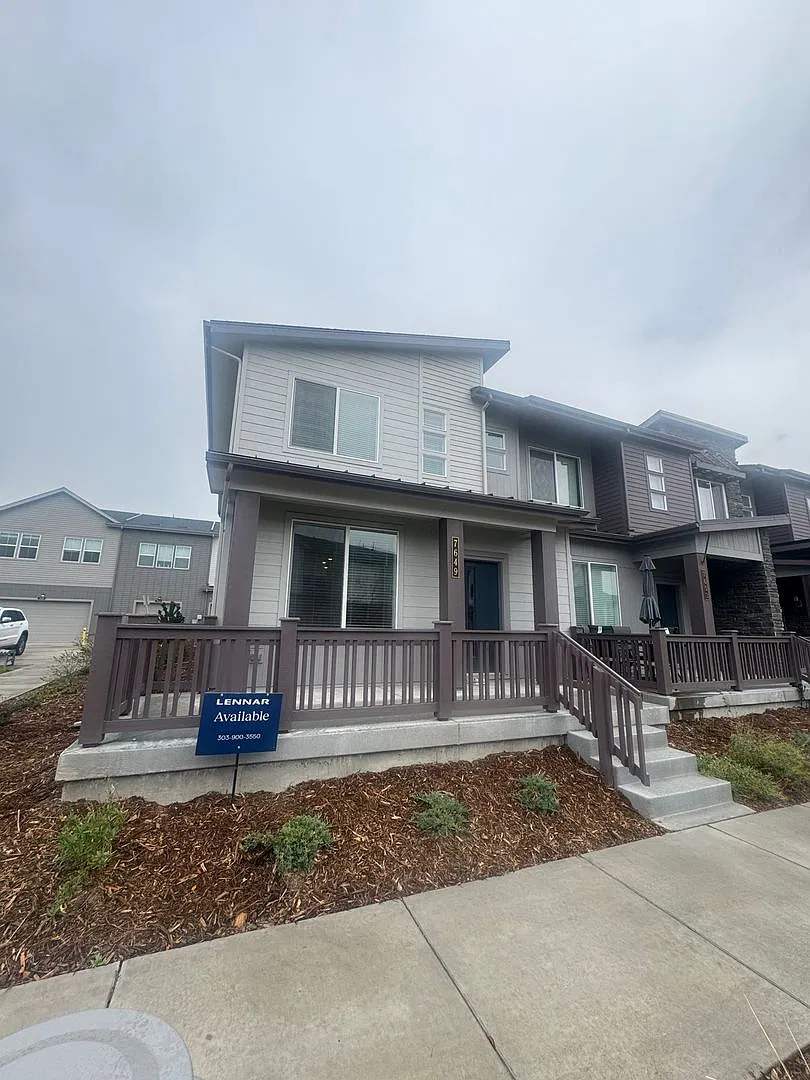 7649 S Cherokee Cir E — Photo 1