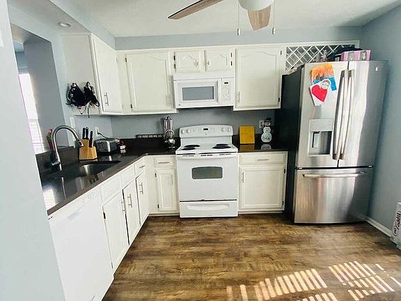 4th image of 1244 Seminole Dr #1244