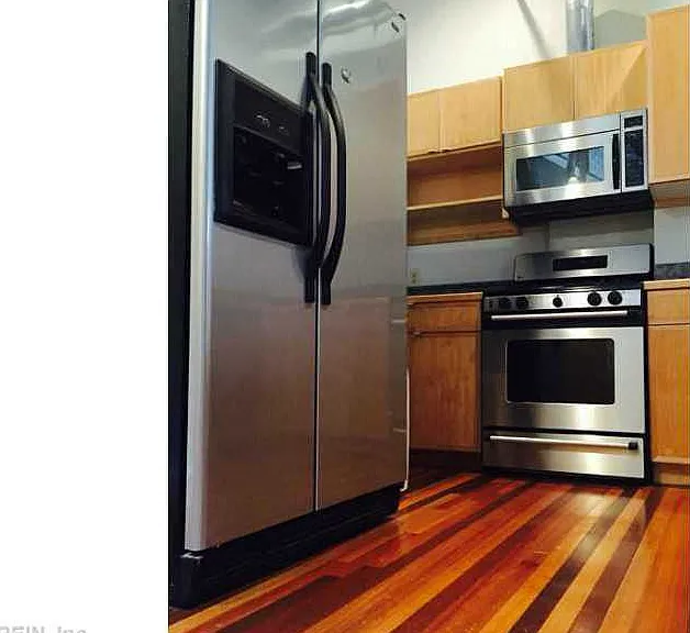 111 Tazewell St #303 — Photo 2