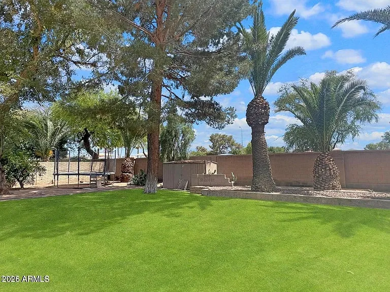 481 W Half Moon Way — Photo 31