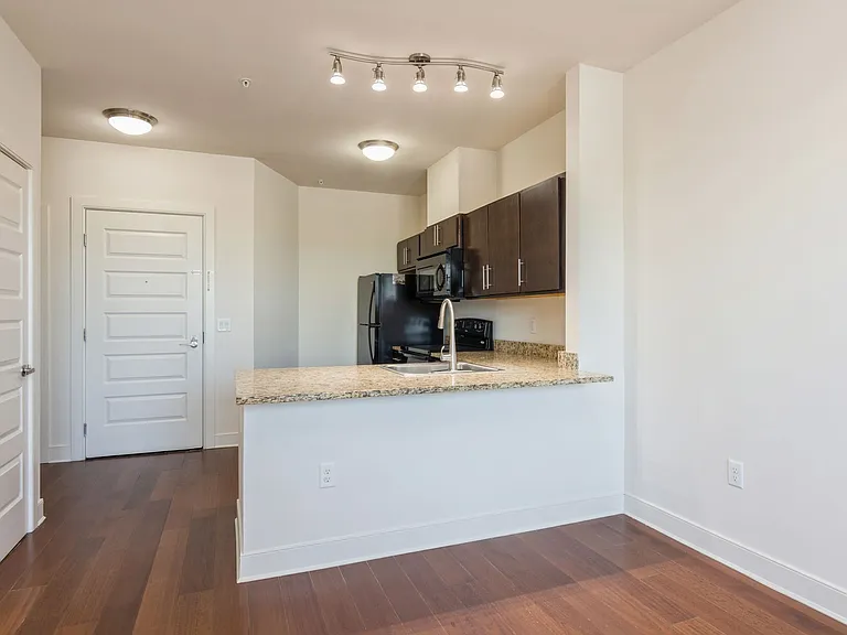 Meridia Lifestyles — Photo 3