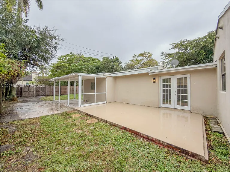 410 Pinecrest Dr — Photo 24