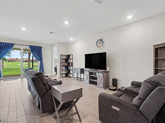 3rd image of 3421 Cherry Palm Dr