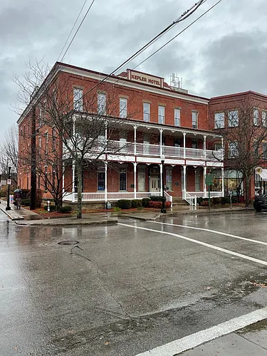 900 Market St Photo 1