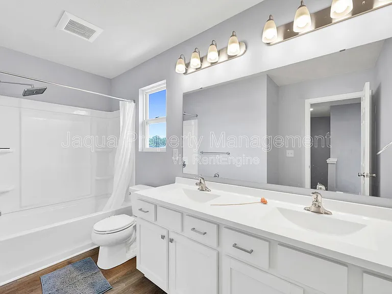 48265 Silver Oaks W — Photo 16