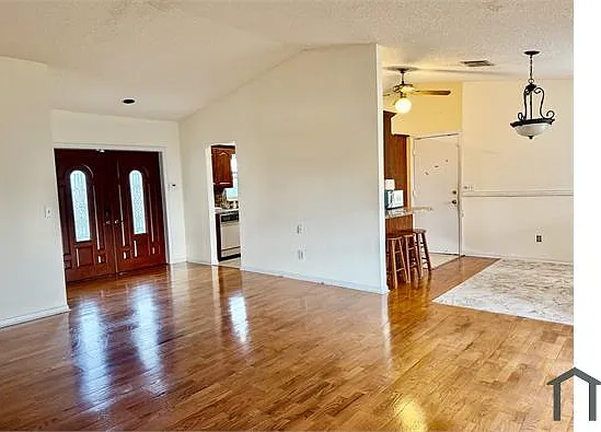4530 NW 85th Ave — Photo 10