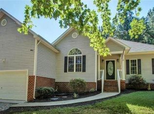 3337 Pineacre Dr, Powhatan, VA 23139