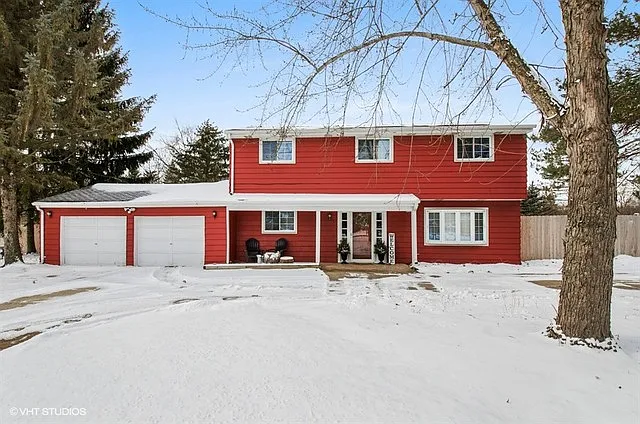 2241 Heathercliff Dr photo 1