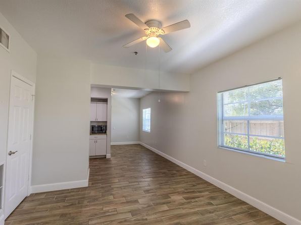56 W 12th St APT A