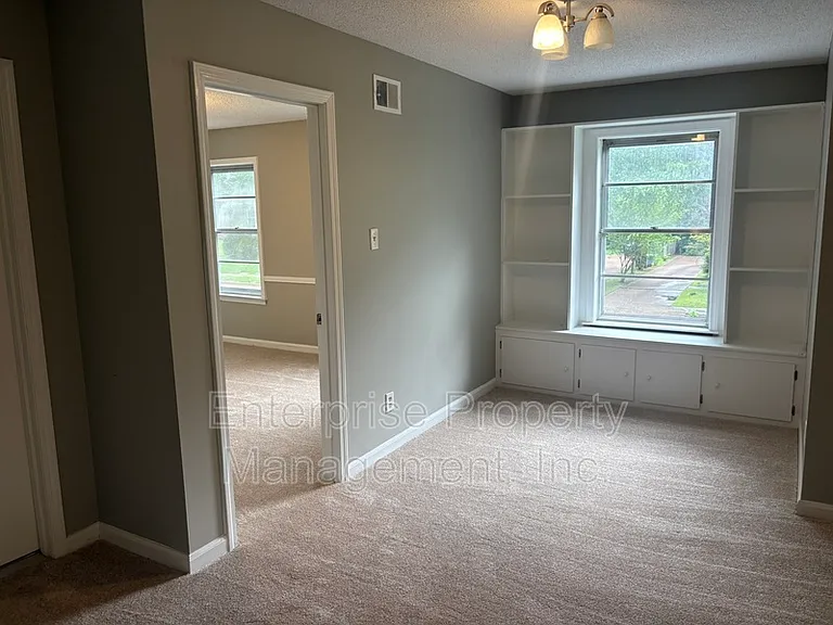 2266 Montego Dr — Photo 36