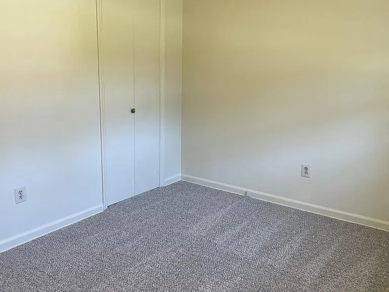 209 S Shenandoah Ave #A — Photo 11