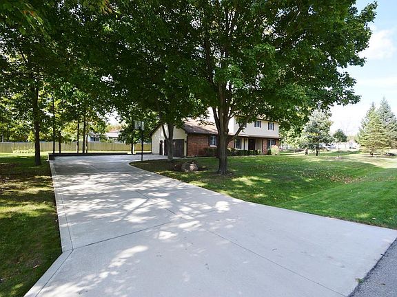 3rd image of 13981 Wayside Dr NW