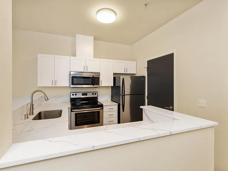 St. Theodore Apartments on Roosevelt! — Photo 9