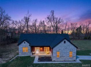 3525 Weatherby Ln, Farmington, MO