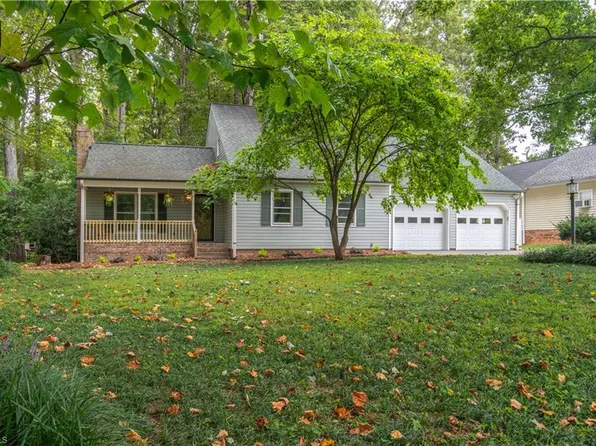 5204 Bridge Pointe Dr, Clemmons, NC 27012