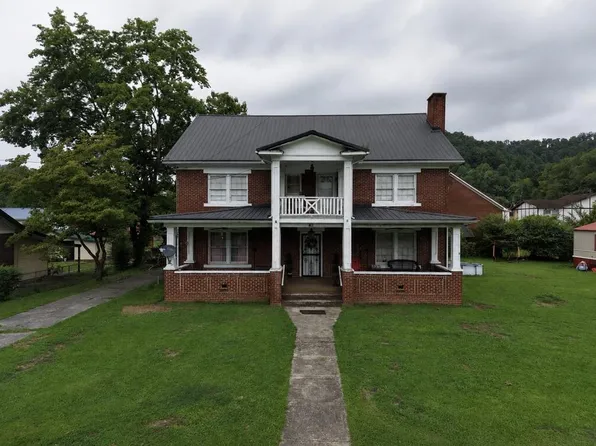 42 Meade St, Kermit, WV 25674
