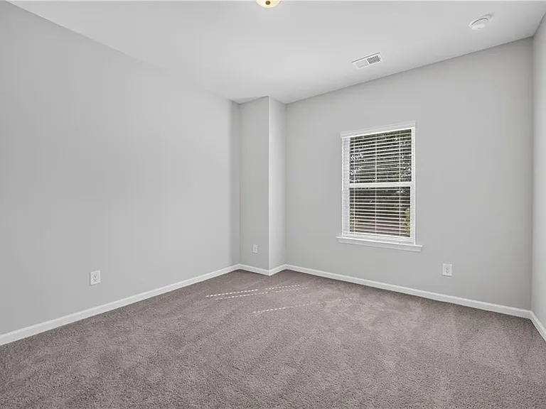 58 Jacobs Farm Ln — Photo 31
