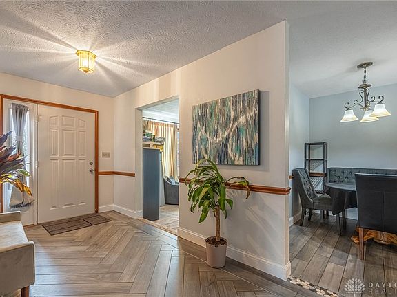 4th image of 3985 Shagbark Ln