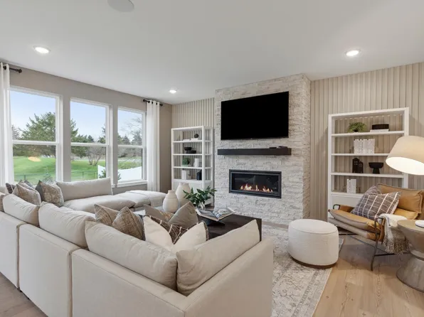 3724 Holbrook Dr, Waconia, MN 55387