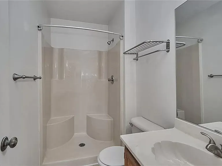 4616 Marlwood Way — Photo 7
