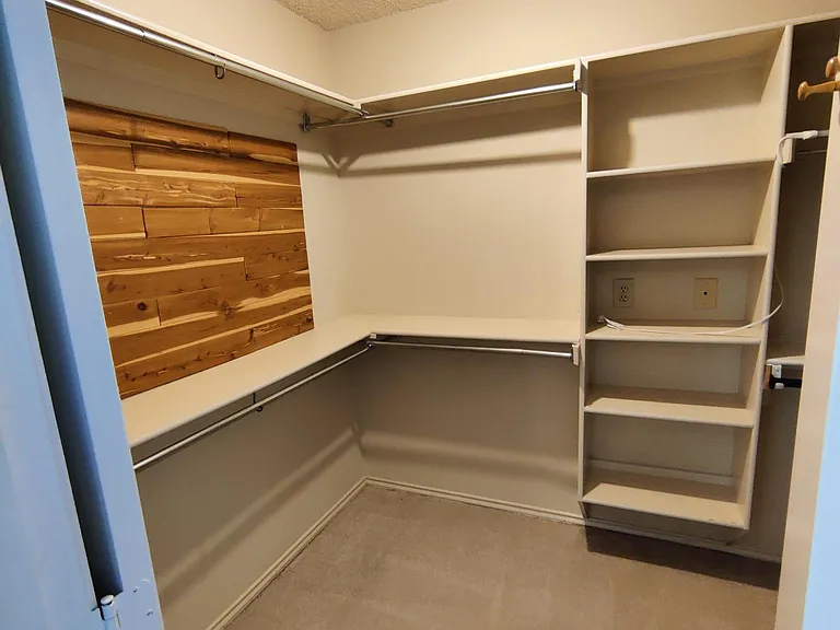 6732 Coach House Ln — Photo 18