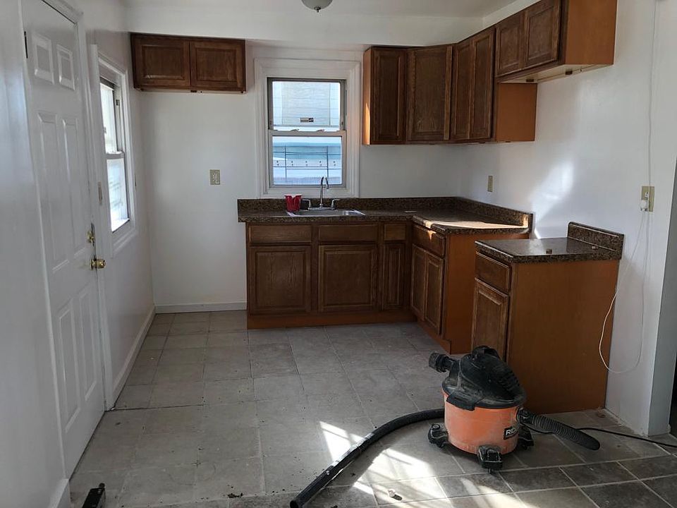 1st image of 25 N Terrace Ave #1