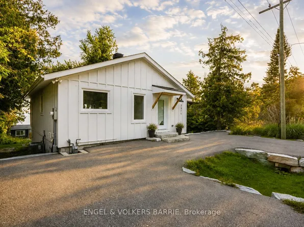 2371 Lakeshore Rd E, Oro Medonte, ON L0L 1T0
