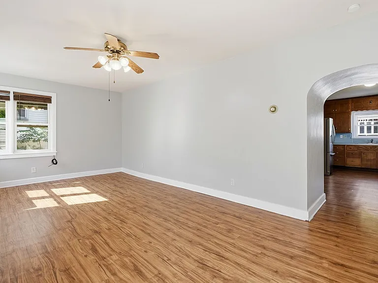 1210 Main Street — Photo 5