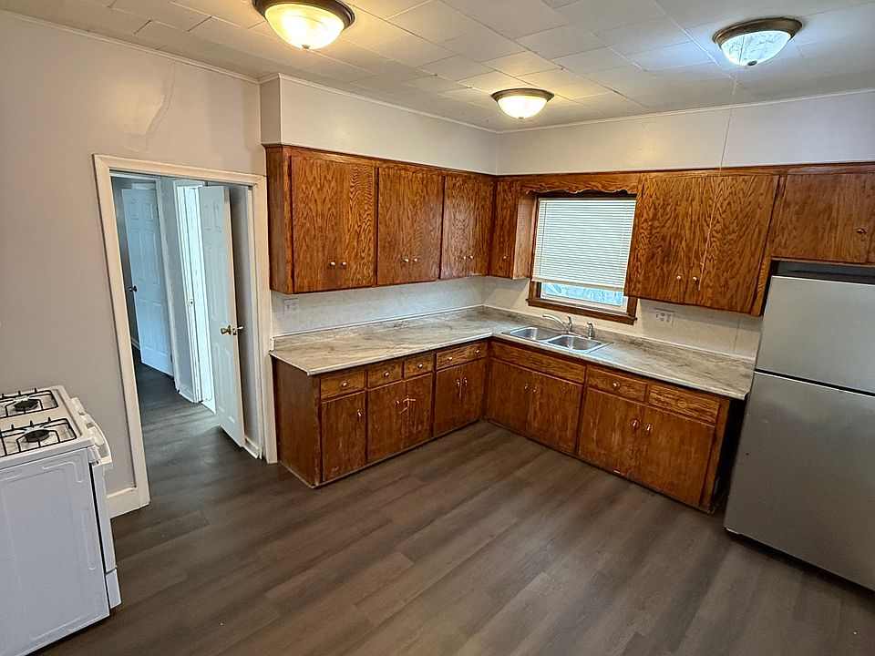 1st image of 527 Arundel St #1